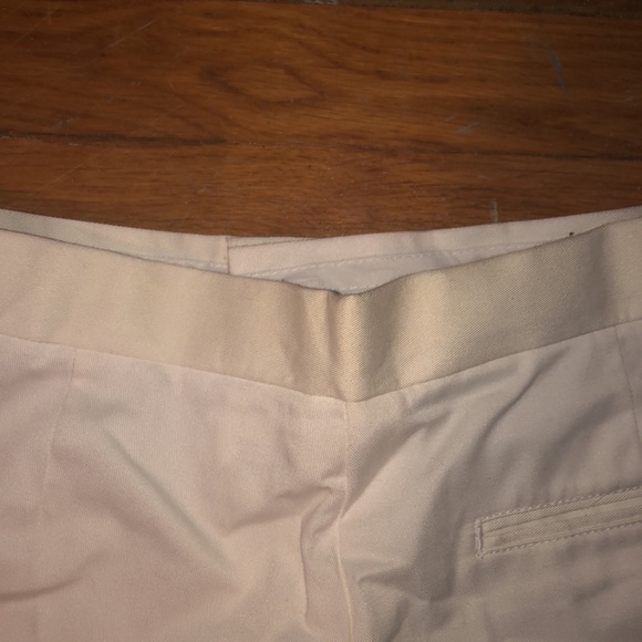 Nike White Golf shorts - Picture 3 of 4